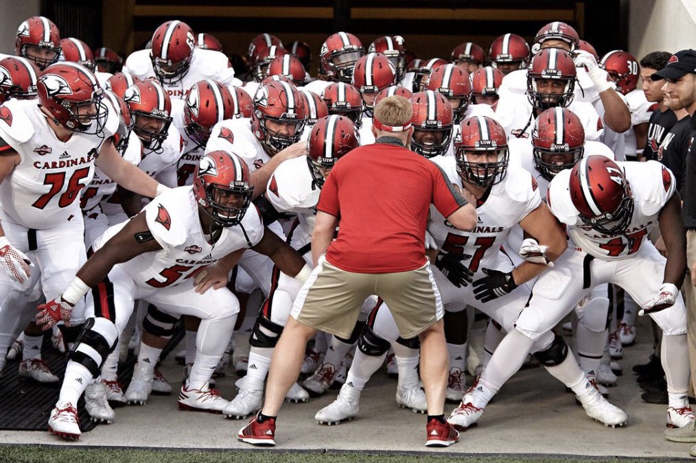 matt_gaca21's tweet photo. Blessed to announce my commitment to The University of Incarnate Word! Can’t wait to be a Cardinal!! #UIW #southland #theword https://t.co/L400QZRddv