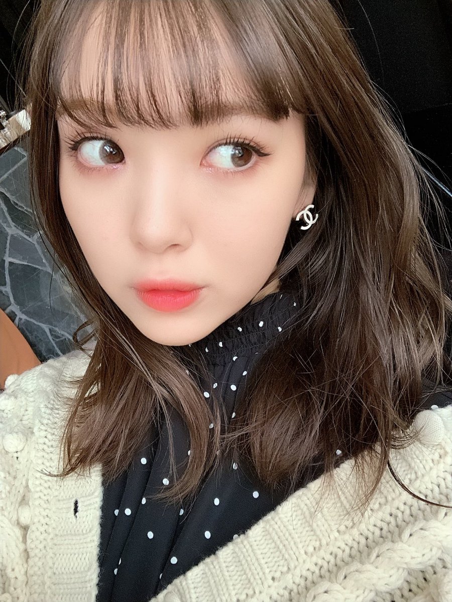 藤田 ニコル にこるん 朝からお仕事です 私服でnicoronの 新作のワンピースきて いい気分