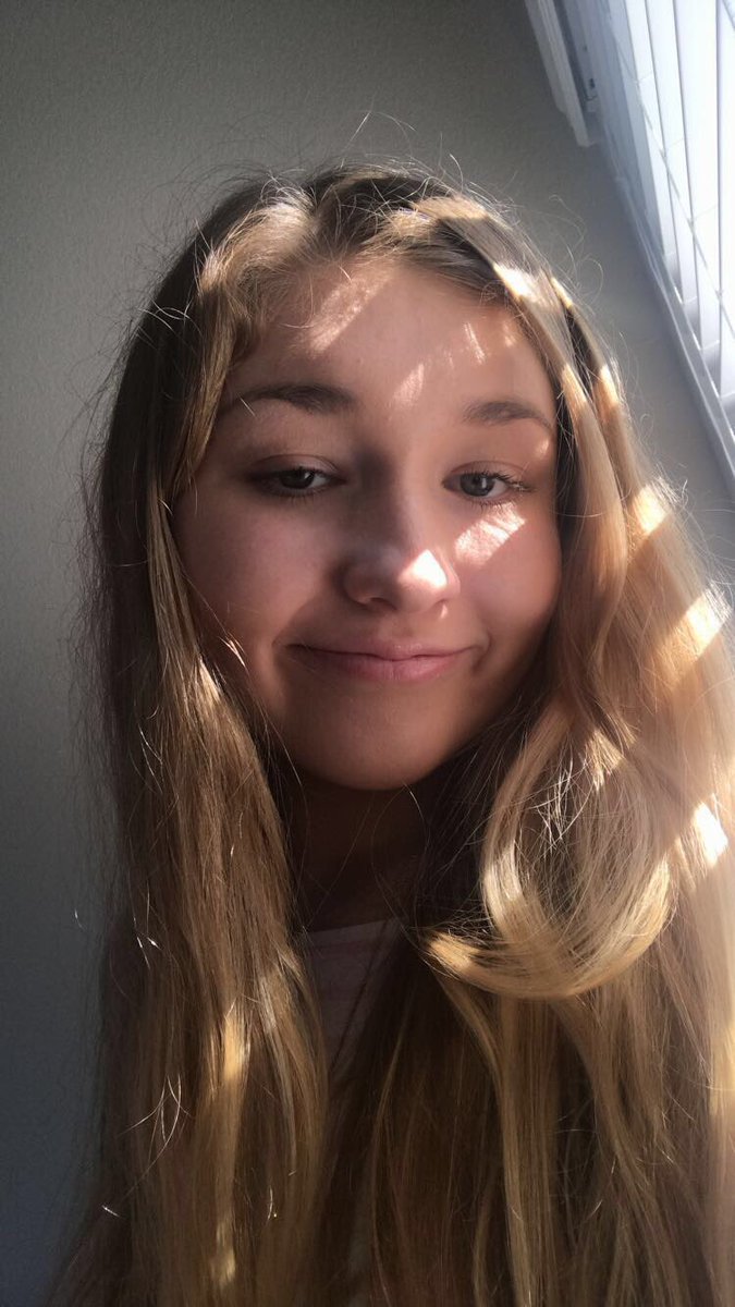 Hannah_noelle10's tweet photo. 🌸🌈🦋🌻 https://t.co/IIC99aVGUJ