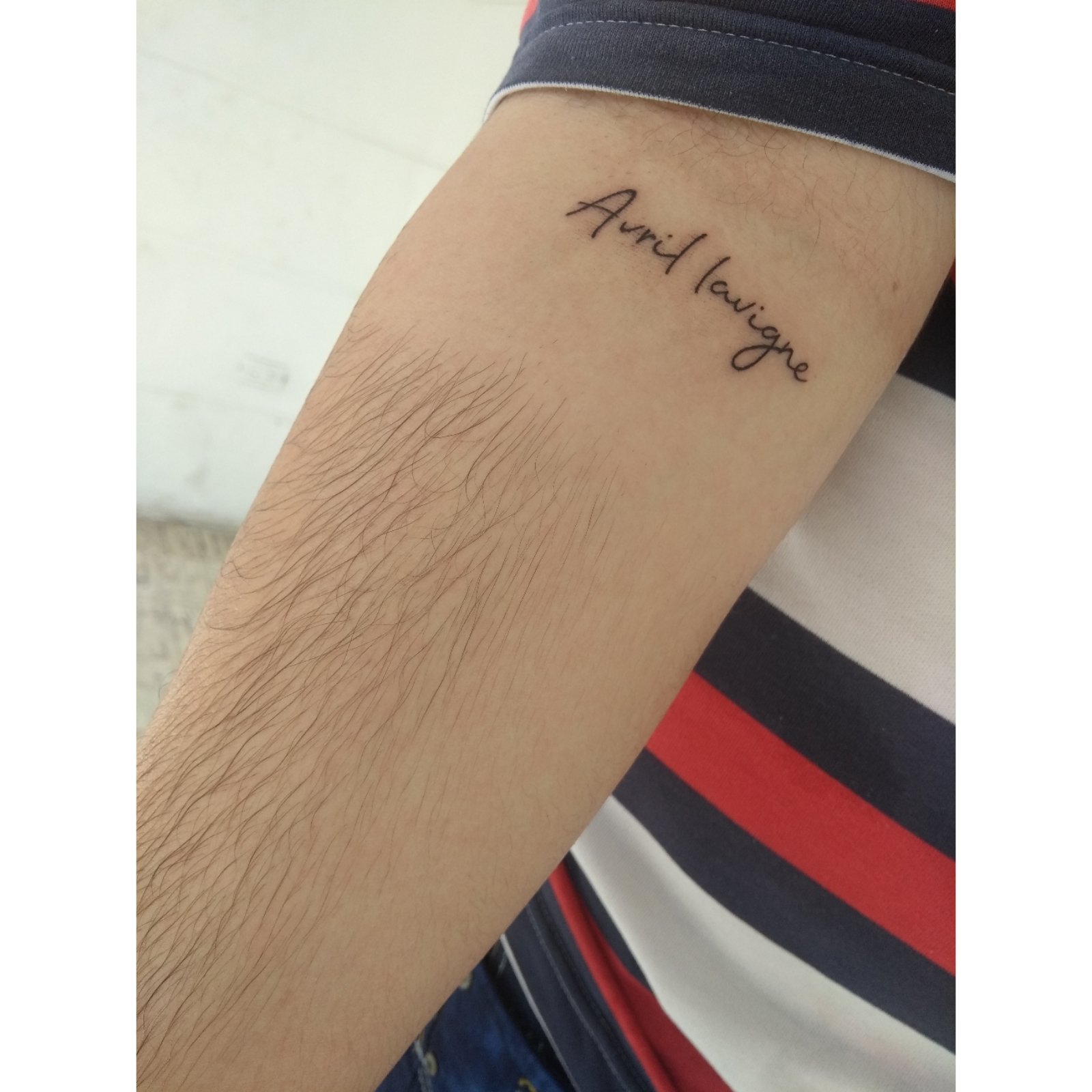 Avril Lavigne Colombia Latest My New Tattoo Avril Lavigne Colombia Latest My New Tattoo
