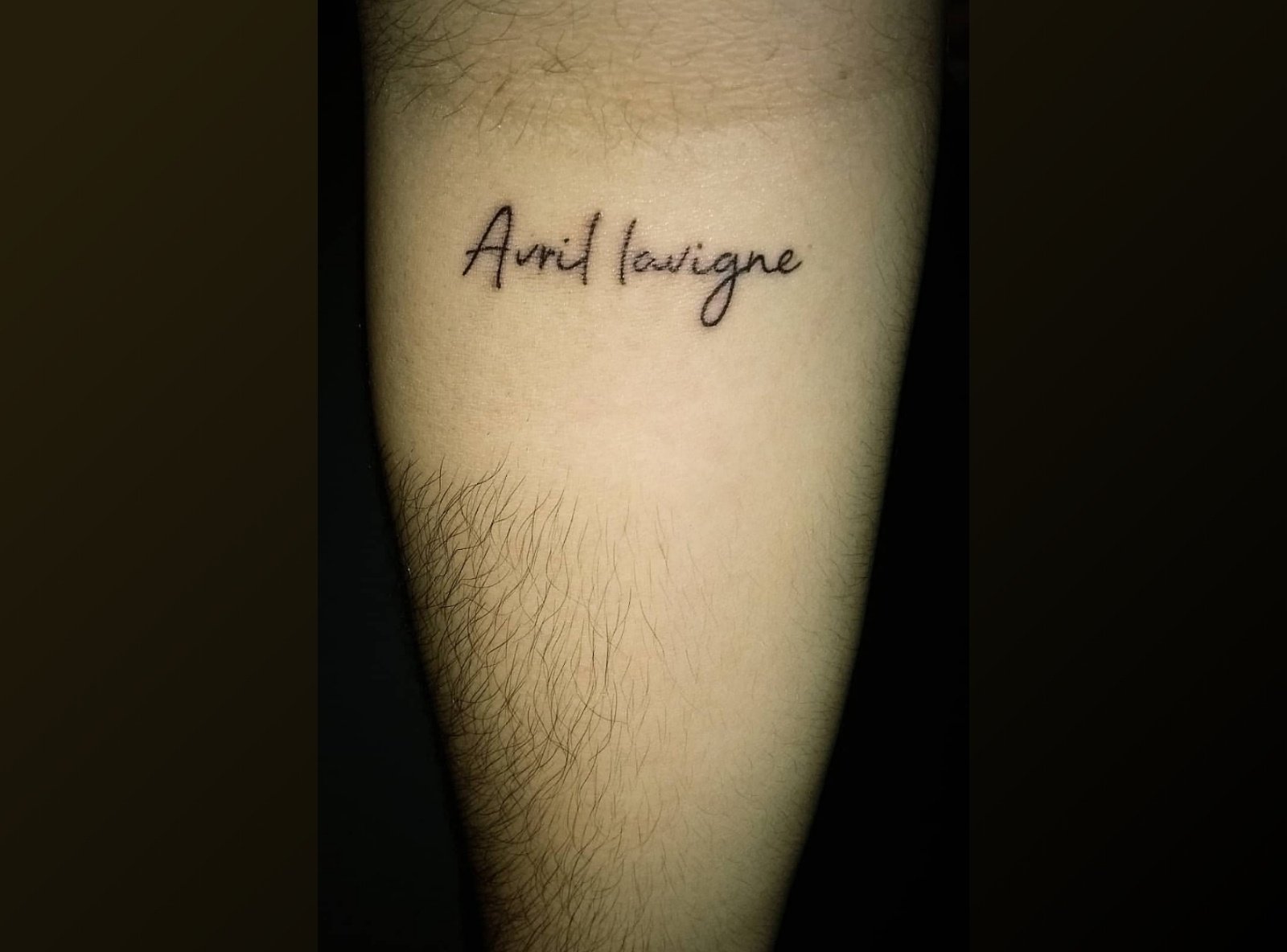 Avril Lavigne Colombia Latest My New Tattoo Avril Lavigne Colombia Latest My New Tattoo