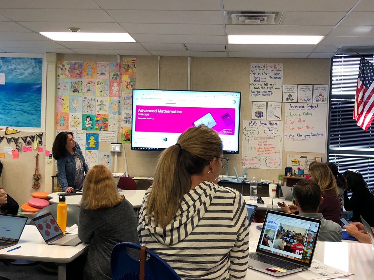 ⁦@MrsTrytten⁩ blew us away with her incredible classroom flipping for math at today’s PD. Love to see Ts teaching Ts! #svinnovates
