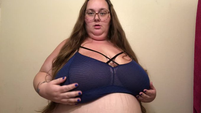 Just sold! Titty Drops Galore https://t.co/A8dBOD3yAS #MVSales #ManyVids https://t.co/agIIaDQtgx<a href="/tag/manyvids"class="tags"><span>#manyvids</span></a><a href="/tag/mvsales"class="tags"><span>#mvsales</span></a>