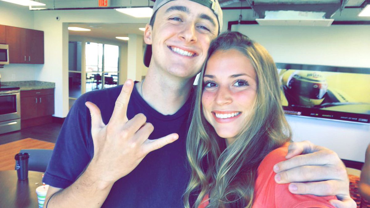 wow thanks for always laughing at my jokes and for feeding my ice cream addiction these past 5 years 😌 much love for ya (: