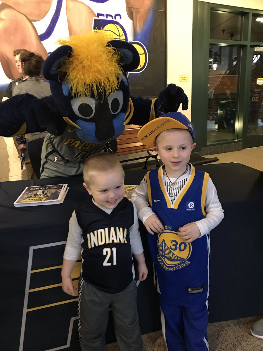 Big Boomer fan! <a href="/Pacers/">Indiana Pacers</a> <a href="/creidford2782/">Chris Reidford</a> <a href="/PacersBoomer/">Boomer</a>