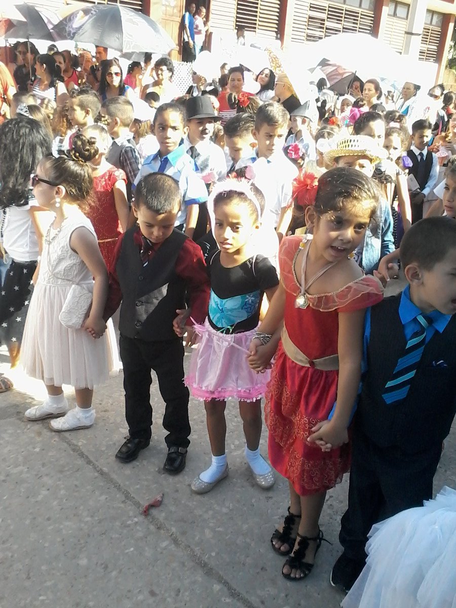 nleidis28's tweet photo. #Cuba desfile en Banes por este 28 de enero 2019 ..Felicidades pioneros...... https://t.co/0H5iZoHe49