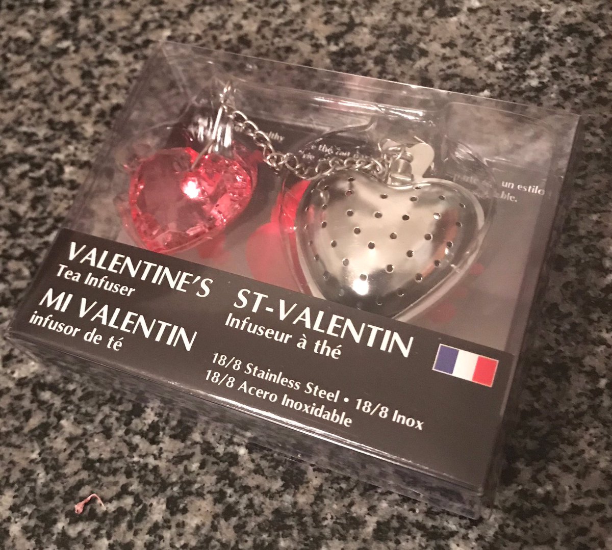 New Chocolate Covered Strawberry tea just in time for Valentine's Day 🍫🍓🥰 A limited amount of stainless steel Valentine's tea infusers also available for only $4.99 - available at vgtea.ca #tea #ValentinesDay #giftidea