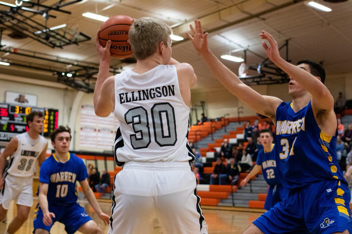 lhsdoisports's tweet photo. Boys basketball fell short against the Warren Blue Devils on Silent Seven night. Check out the slideshow by @gp_herbek for a closer look. https://t.co/zFtzJrQOAU @LHSwildcatBball https://t.co/Ngrkxnzwwr