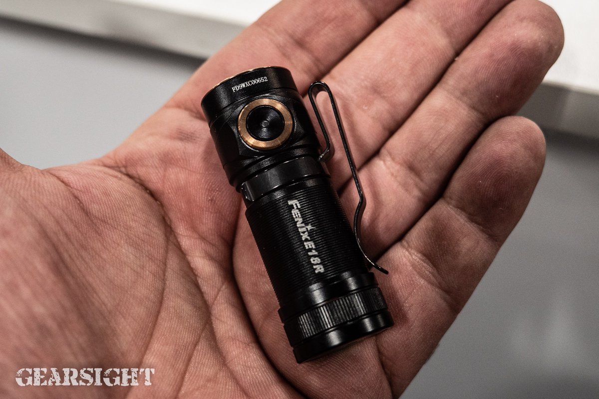 GearSightMedia's tweet image. The @FenixStore1 18R.  750 lumens, rechargeable, and about the size of my thumb.  #fenixstore #fenix #SHOTShow #SHOTShow2019