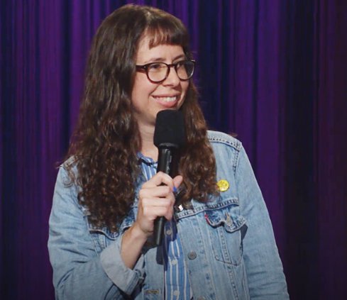 Tonight on #LateLateShow: <a href="/EricMcCormack/">Eric McCormack</a> <a href="/DLMacdonald19/">Danielle Macdonald</a> and stand up from <a href="/paigeweldon/">Paige Weldon</a>!