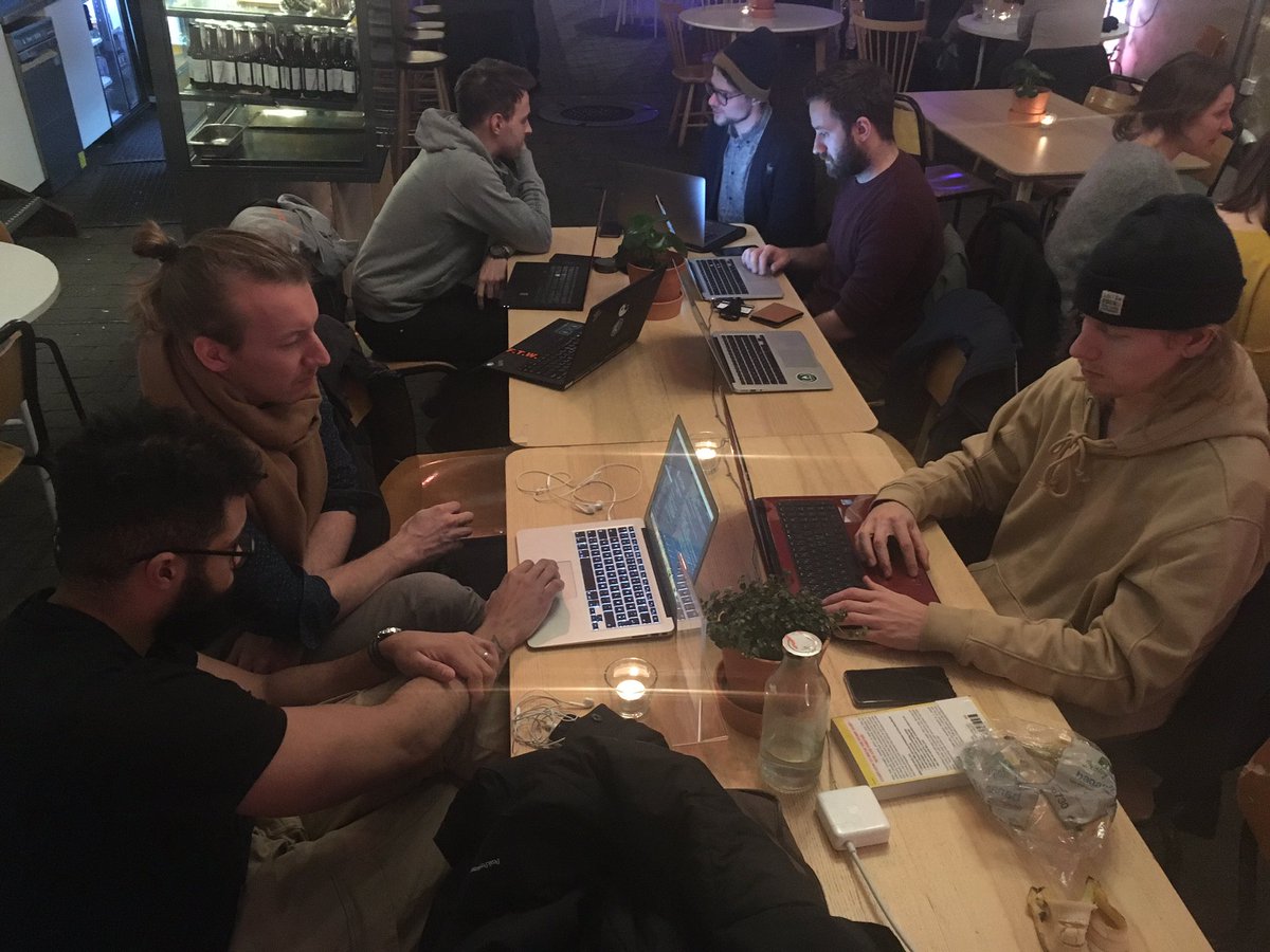 freeCodeCampOSL's tweet image. Same time, same place, every week. #CoffeeAndCode @freeCodeCamp #Oslo