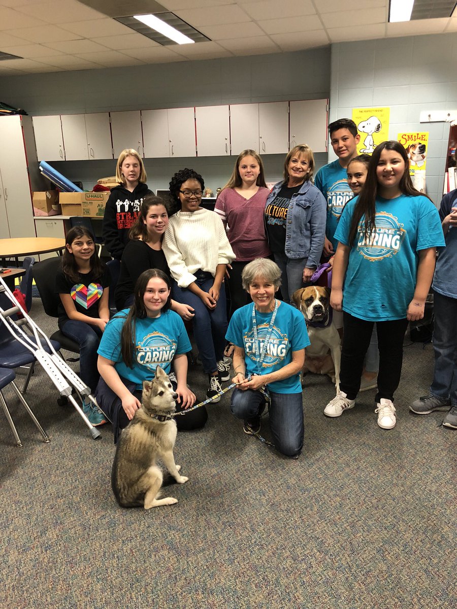C4cStrack's tweet photo. TBT: to when @PawSuccess came to visit us to teach our C4C club how to “reach out” to other in our community! #reachout #kleinculture #kleinc4c #c4c #kindnesschallenge #kleinkindness @BekaGlasgow https://t.co/sXmSYoEuiA