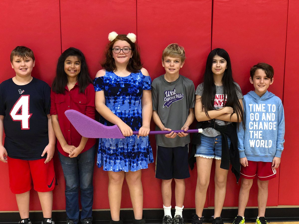 wchpe's tweet photo. 5th Grade Hockey Tournament Champions. @principalwch https://t.co/UFAdPB6zm5