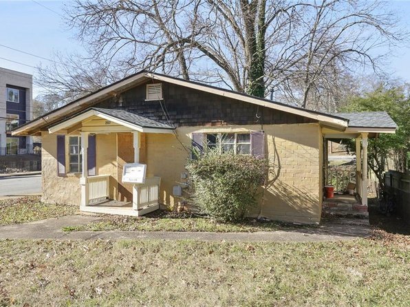 YIMBYDurham's tweet image. 2 It appears Atlanta attempted to make poverty illegal in 1982 by banning #duplexes, #triplexes and small #apartment homes (#Durham County appears to have attempted similar shenganigans in 1983).