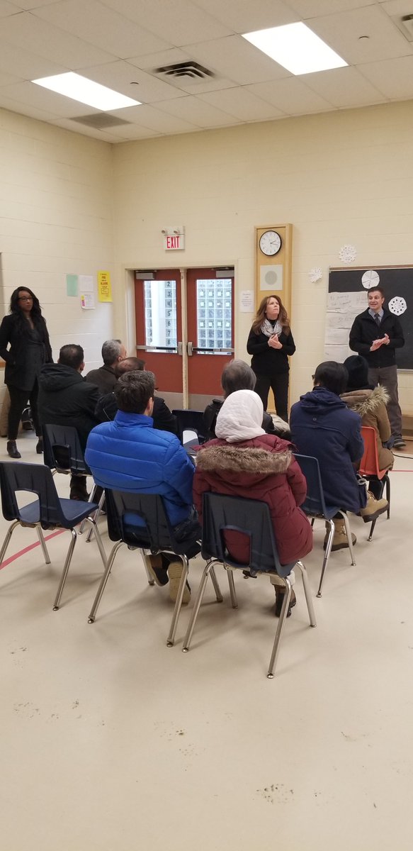 fmzabian's tweet image. Choosing the right high school for my child! ESL/ELD teachers and support staff presenting to Eagle Heights parents about programs and the importance of understanding how to navigate the various pathways for each student. @ELLtvdsb @MrChams_17 @Sheppard1Sheri @MelissaAllder