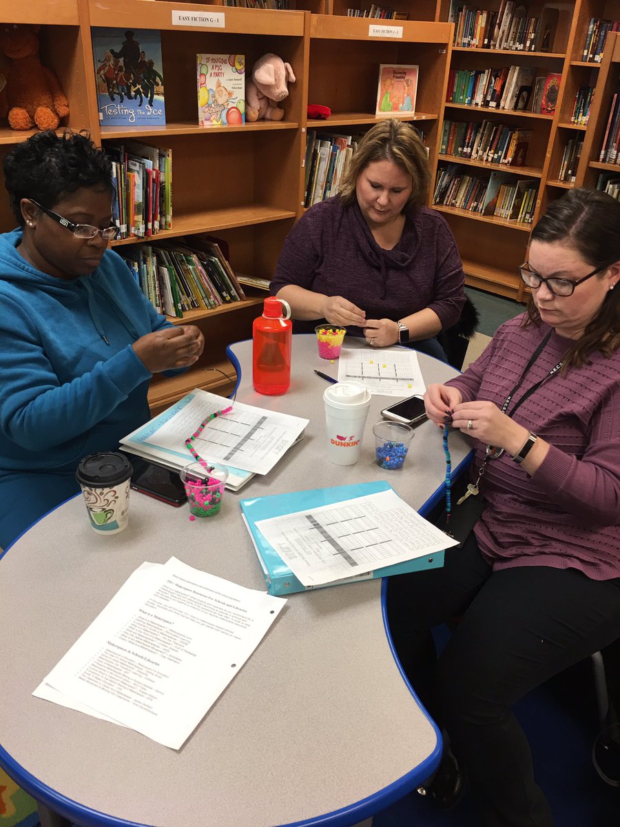 Read2UsGators's tweet photo. Teachers as students...tonight was all about Maker Space. Building, Creating, Binary Code, Circuits, Cooking, Paper Airplanes and Games. Who knew learning could be so fun?
#enhancingthecurriculum
#learningbydoing https://t.co/ZlxhHqu6Qg