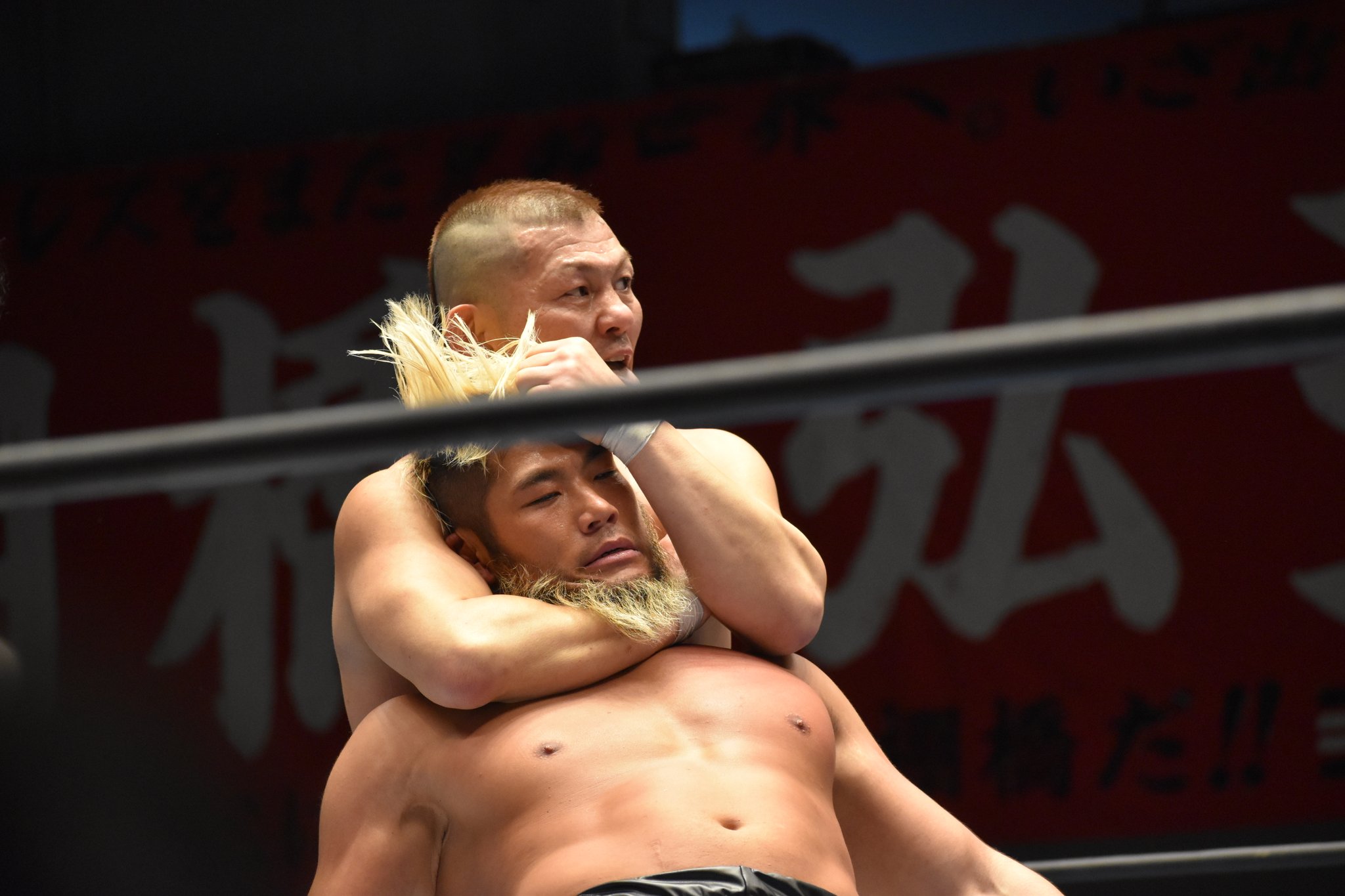 はやっち En Twitter 19 1 28 後楽園ホール 新日本プロレス Road To The New Beginning ニュー ヘアスタイルの ボス 鈴木みのる選手 鈴木軍 Njpw