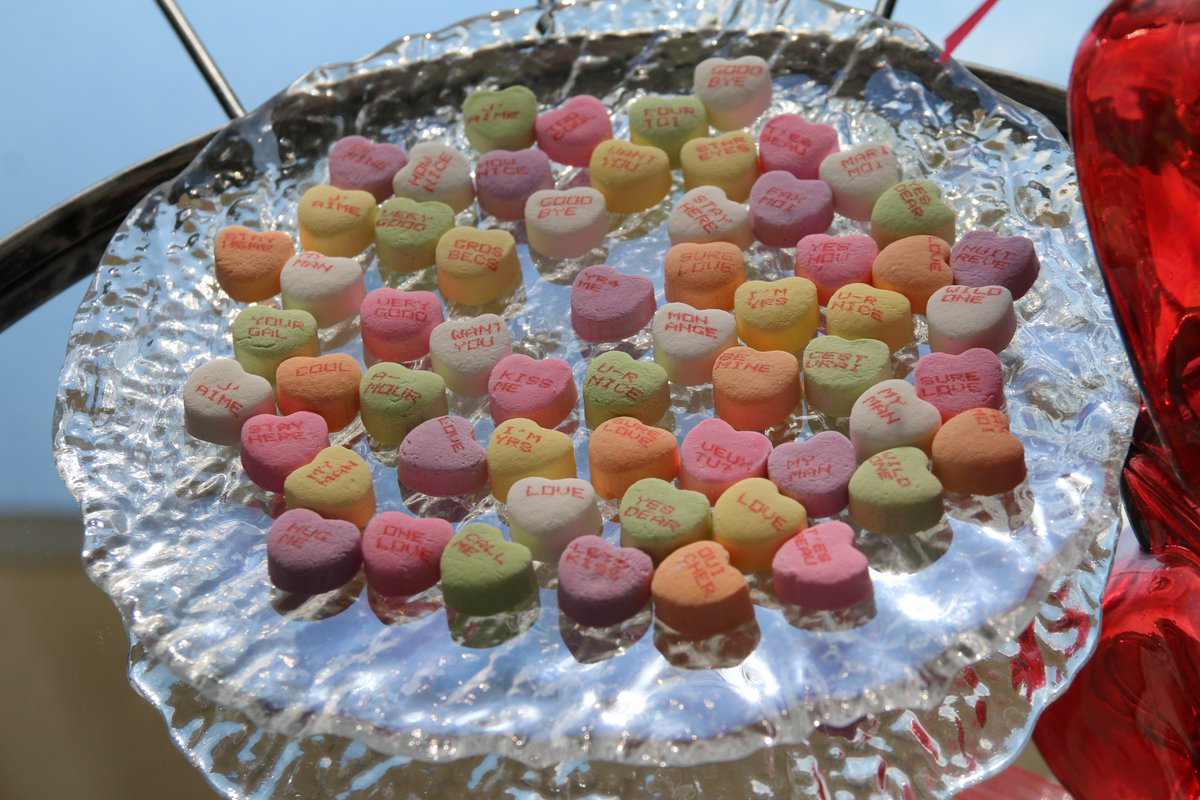 ElyssePoetis's tweet photo. Valentine's Day candy. Be prepared to entertain if possible. Simplicity is elegant, attractive.
Candy - © p. by Elysse #ElyssePoetis #ValentinesDay #Candy #Love #Celebration #Fun #BeautifulEvents https://t.co/X66thYV3Eg