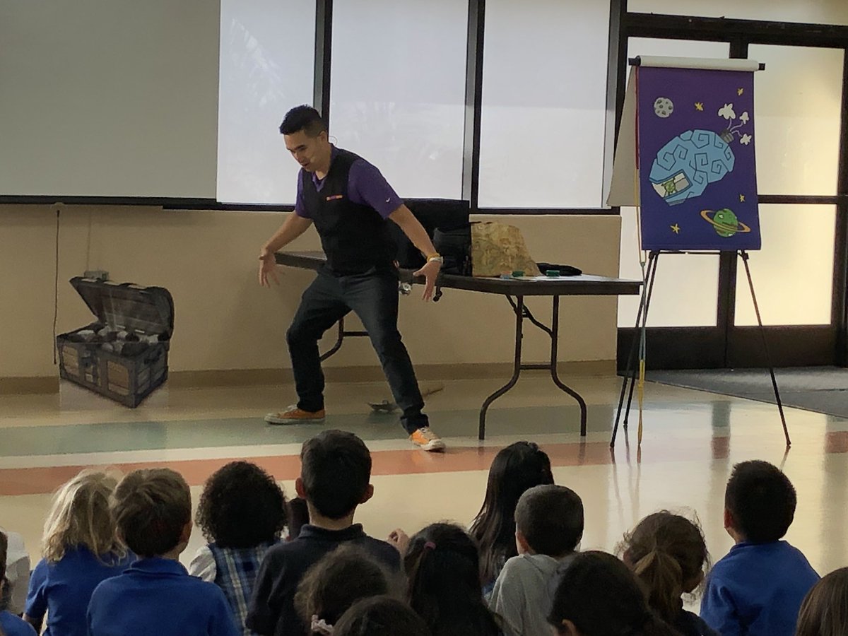 drexelsd's tweet photo. Today, SKDA students enjoyed the “NED Show: Mindset Mission”to begin Catholic Schools Week! Celebrating community. Learning &amp; growing together. #NED #PowerOfYet #enCourage #DoYourBest @TabaldoOnTech @DioceseSDschool @CathSchoolNews #Leadership #CSW2019 https://t.co/kAsgSwVwLM