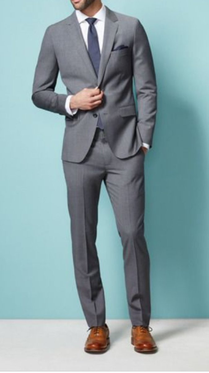 FashionsSam's tweet photo. Off the rack suits really?
@cathaypacific @hkFashionGeek @hkharbourcity @timeouthk @HKlawyers1 @localiiz @hkrugby7s @HongKongRugby @HKRunners @HongKongFP @hongkongtatler @HKRugbyLeague @HKTourismUK 
#Buyonebespokesuitgetonefree #free #suit #shirts https://t.co/5Y5BhUvvw3