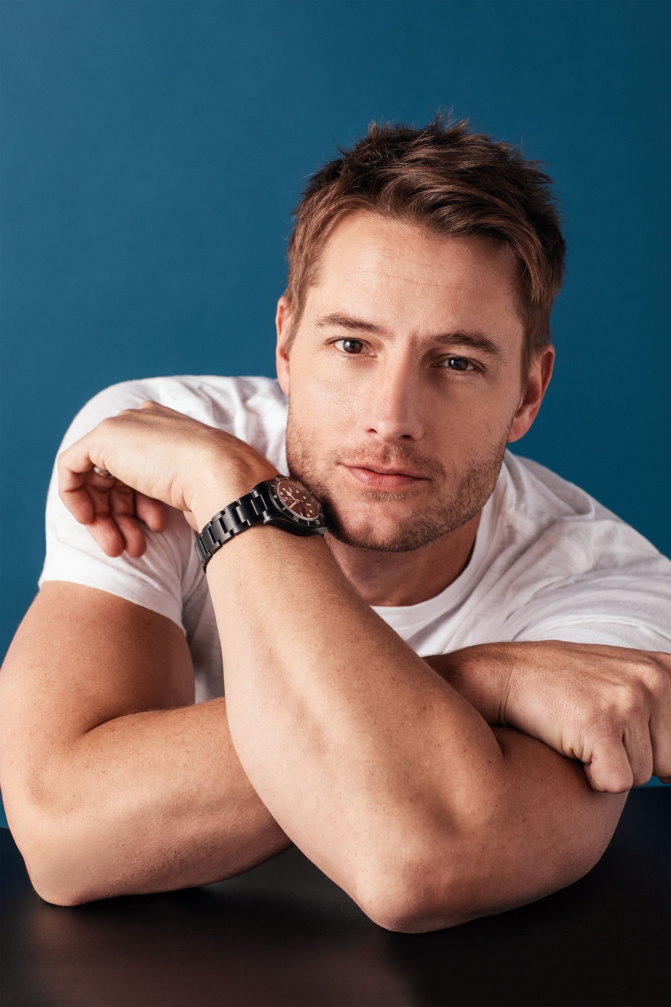 Happy Birthday To Justin Hartley!        