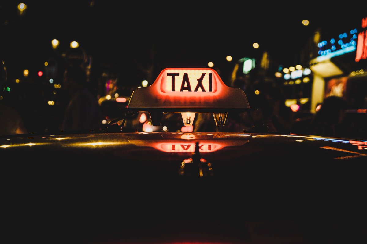 Branzai_'s tweet photo. Algunas lecciones Básicas de Marca: El problema del TAXI https://t.co/OX8z1EhoH5 #branding https://t.co/OiI6qkzvjk