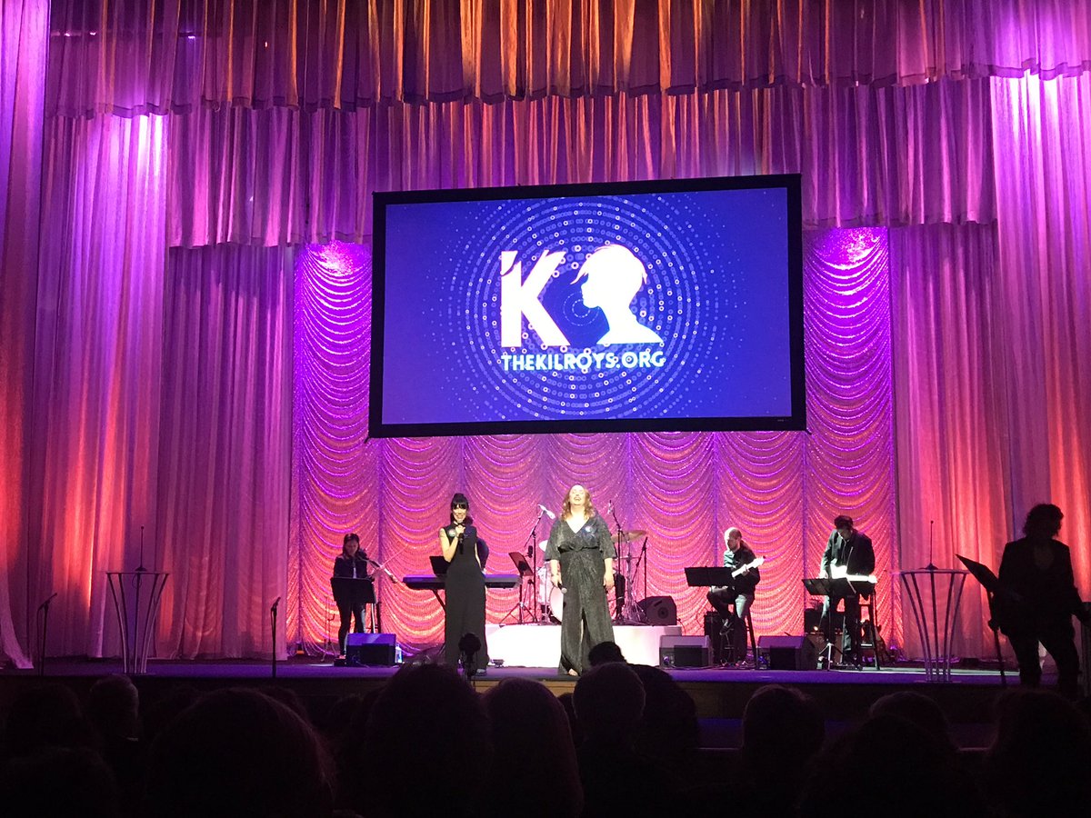 GeffenPlayhouse's tweet photo. Congratulations to all our #lathtr friends & colleagues on their #ovationawards nominations & wins & thank you @LAStageAlliance & @TheKilroys13 for a spectacular evening celebrating LA theater! #biasbash https://t.co/VPpF5BBW9X