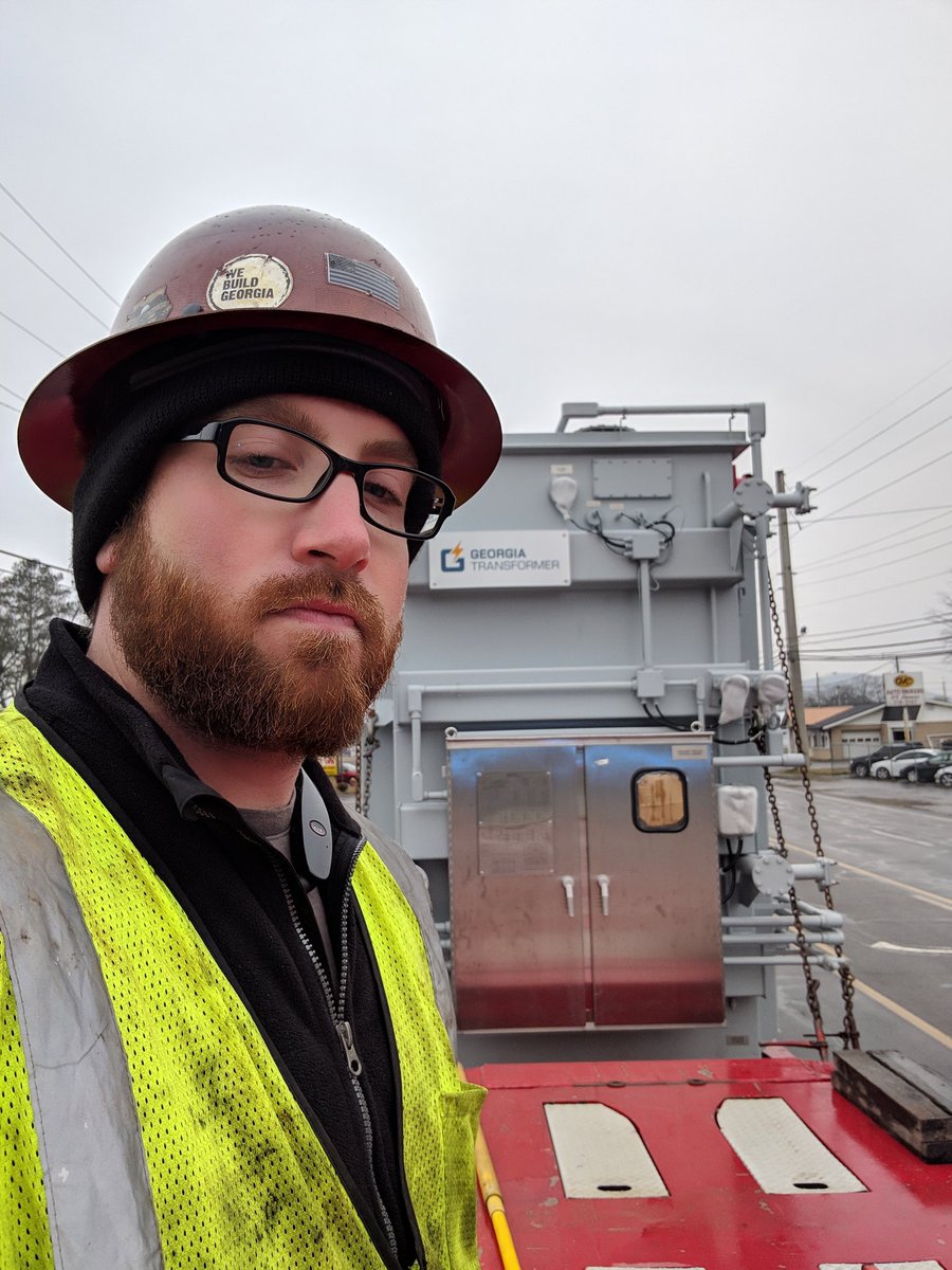 MadWolf_TV's tweet image. Real life be like... 

#work #rigger #itsajob #workhardplayhard