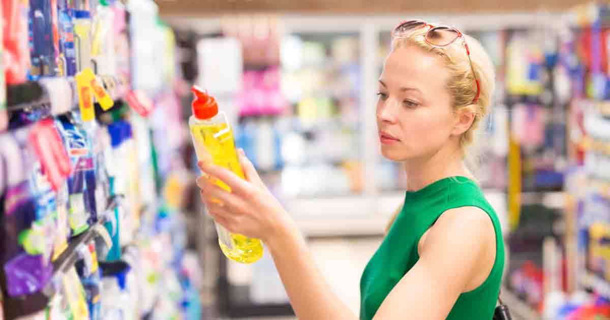 New #UBCSauder study by prof @White_K8 finds that consumers may make eco-friendly product purchase decisions based less on values and more on how they think. Read on: ow.ly/uzdq50keD4j