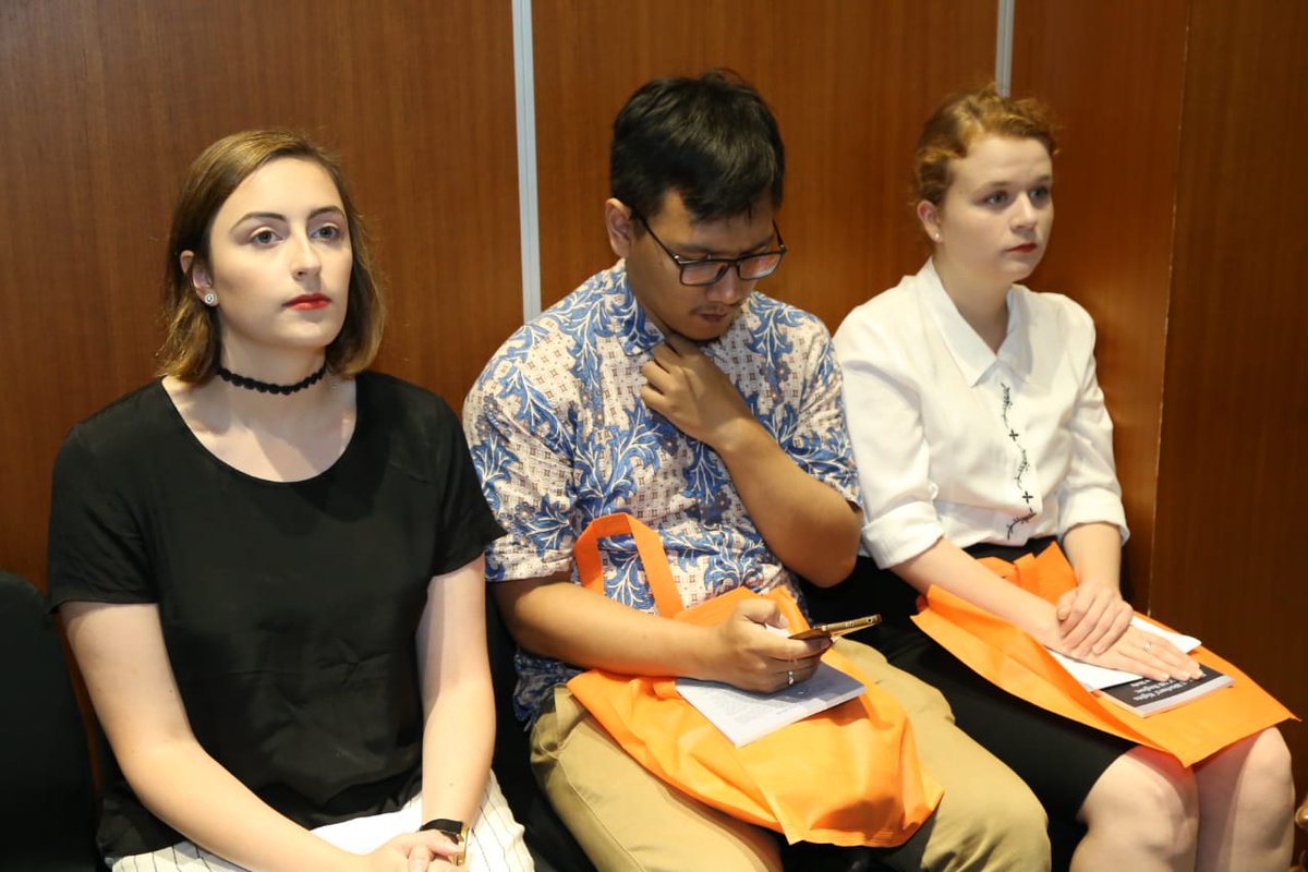 Pemerintah juga telah membentuk Desa Migran Produktif (Desmigratif). Program Desmigratif  memiliki 4 pilar yaitu layanan migrasi, usaha produktif, community parenting, dan koperasi.