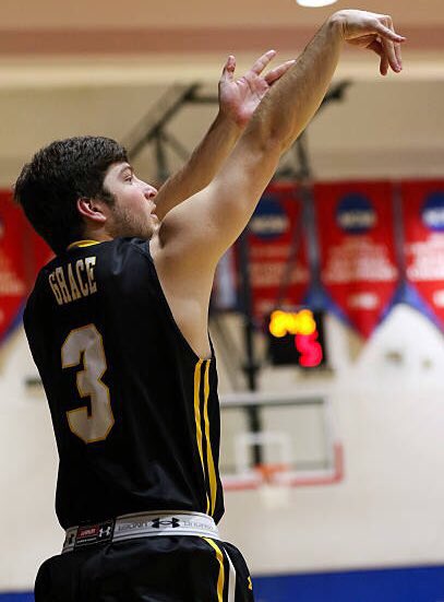 UMBC_MBB's tweet photo. 4️⃣ YEARS AGO, sophomore walk-on Ben Grace hit 5 three-pointers for a career-high 17 points against Binghamton! Exactly one month later, Grace would again drop 17 points on 5 three-pointers against Binghamton in UMBC’s regular season finale. 💪 @bgracefull @UMBCAthletics https://t.co/a7tqpVtXdR