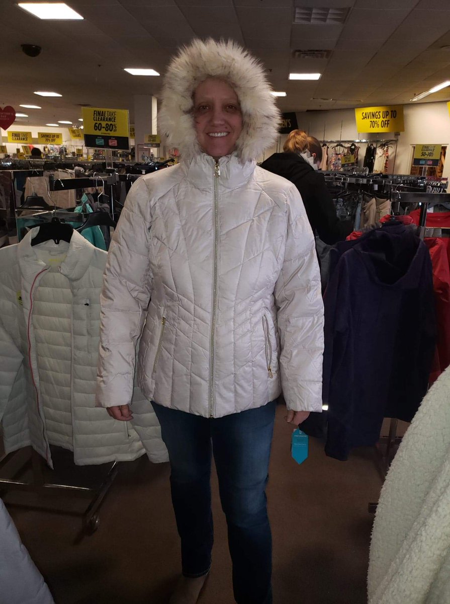 Sabrina7021979's tweet photo. You know it's cold when you go to jc penny just to buy a winter jacket. #NewMexico https://t.co/x81qH6qRPI