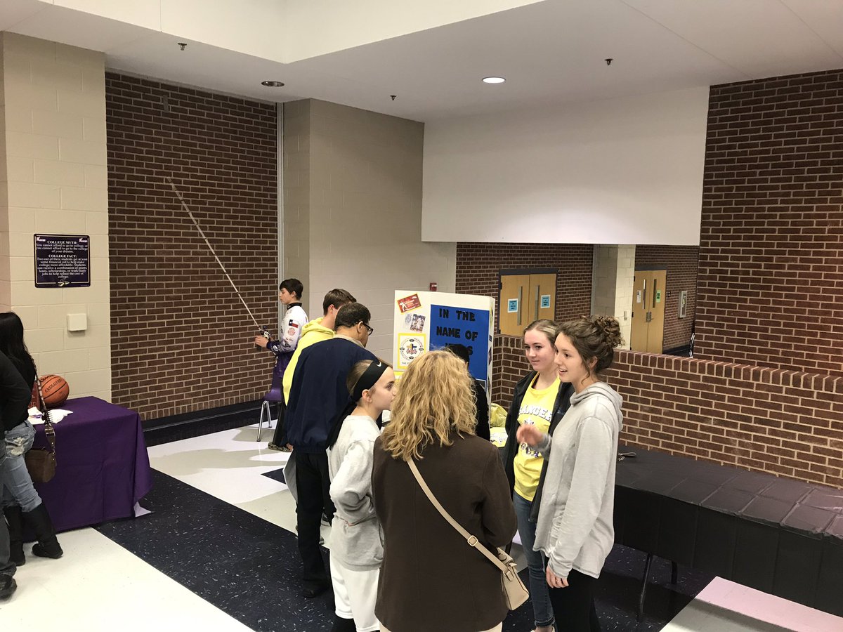 SangerFCA1's tweet photo. Indian Showcase was awesome! Thanks to all who stopped by! #ForTheTribe @SangerHS @sanger_isd @SangerMiddle https://t.co/D35cPlkpY6
