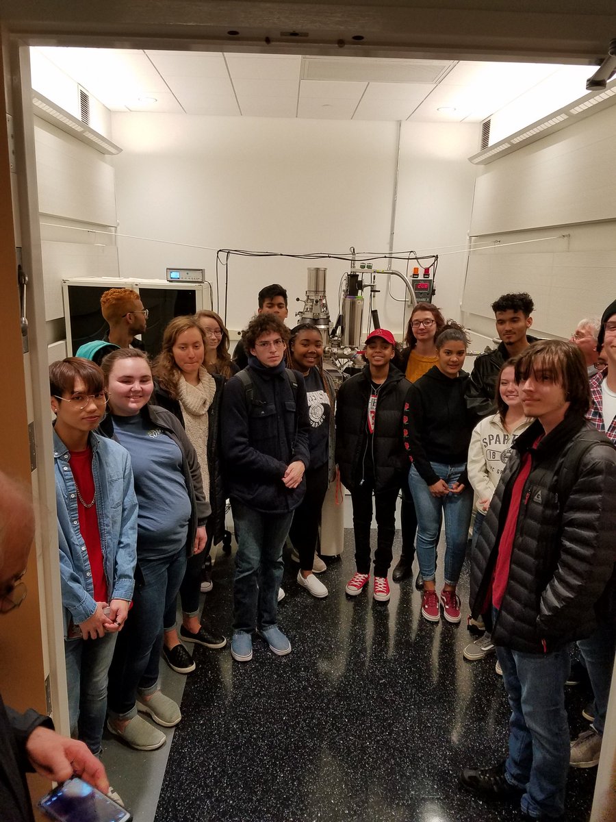 UNCG_URSCO's tweet image. #UNCGWay STAMPS students tour research facilities at #JSNN and explore new possibilities through imagination