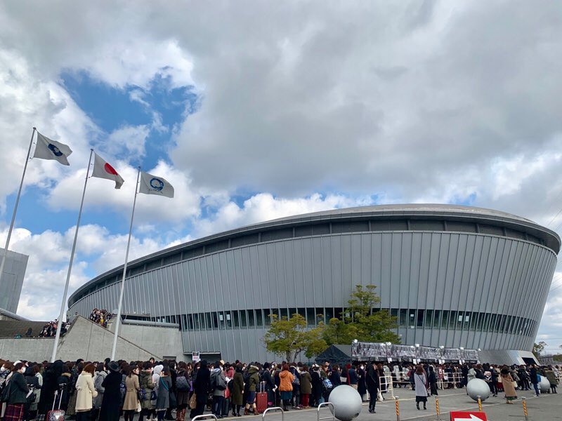 Hyde On Twitter Staff Hyde Acoustic Concert 2019 黑ミサ Birthday いよいよ和歌山公演 皆さまの想い出に残る 最高のコンサートになりますように ビッグホエールにおいでになる方も おいでになれない方も ライブ ビューイングでご覧になる方も みんなでhyde