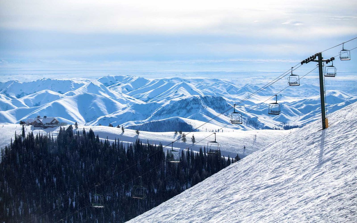 Unicobag's tweet image. "Sure, summer vacations are nice, but have you ever tried packing your bags for a winter getaway?"|via @TravelLeisure .Find out what are the most affordable #wintervacations in the U.S! ow.ly/aqxR30nqGOC

#unicobag #travelcheap