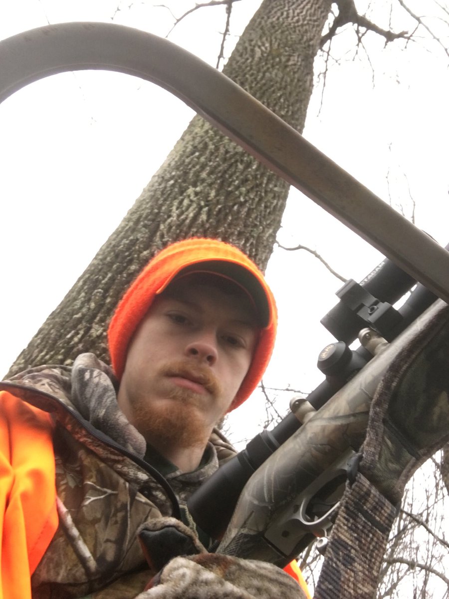 Tenpointlures's tweet image. This hunting was probably the best hunting season I have had‼️ I have seen so many deer this season an have missed quite a few chances to shoot some other deer but I’m a glad to finish the season off with this guy‼️ he make one heck of a European mount👍🏼

(Need any euro’s done❓)