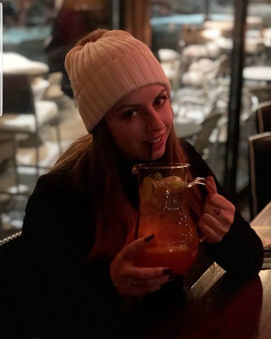 Picture with my pitcher https://t.co/CYGVfJx6RA https://t.co/IB0FEQc4AC<a href="/tag/stayhome"class="tags"><span>#stayhome</span></a>