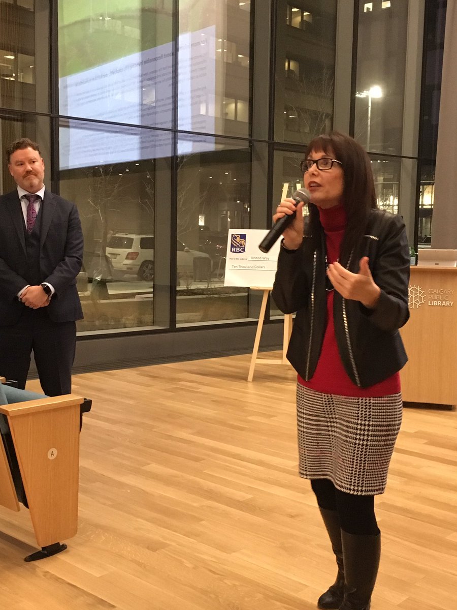 Thanks <a href="/RBC/">RBC</a> for all your support to <a href="/UnitedWayCgy/">United Way of Calgary and Area</a> 💙 Great #unignorable client event hosted by Sean Baylis <a href="/calgarylibrary/">Calgary Public Library</a> to talk about investments, the economy, and local good! #iheart #dolocalgood 🙌