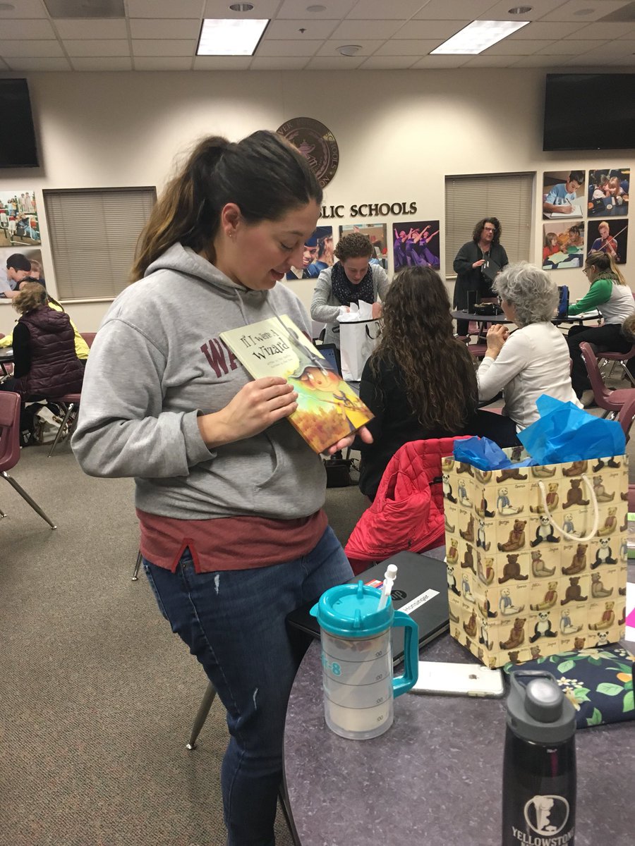 Byrne_VPS's tweet image. Great evening spent with our @VancouverSD coding pilot teachers &amp;amp; TLs discussing computational thinking integration throughout the curriculum. Can’t wait to see what they create with their new picture books! #VPSSuccess #weLearnVPS @GilSciKahuna @ErichaAnderson @WayneITF