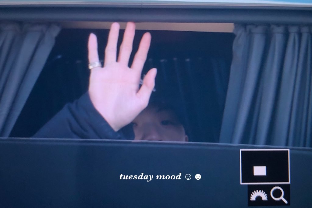 TUESDAYMOOD's tweet photo. 190129 최화정의 파워타임 퇴근 PRE
수녕이 어더니ㅠ......

#우지 #ウジ #WOOZI #이지훈 #세븐틴 #SEVENTEEN @pledis_17 https://t.co/wK5OHCuaKS