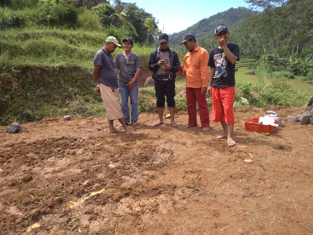 kakRosemayda's tweet photo. Kalian udah tauk kan lokasinya..!!??

Iyaks, betul.. dekat dengan hamparan sawah, kebun, komplit dengan para petani..

#PasarInis
#PasarMenoreh
#DestinasiDigitalGenPI https://t.co/A2jJS9Q832