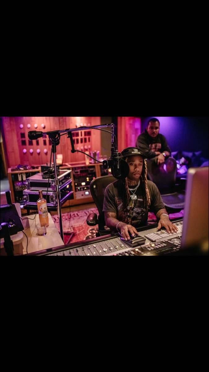 TyDollaSignUS's tweet photo. Ty Dolla Sign posted on Instagram story https://t.co/w2pX3Fr5Cb