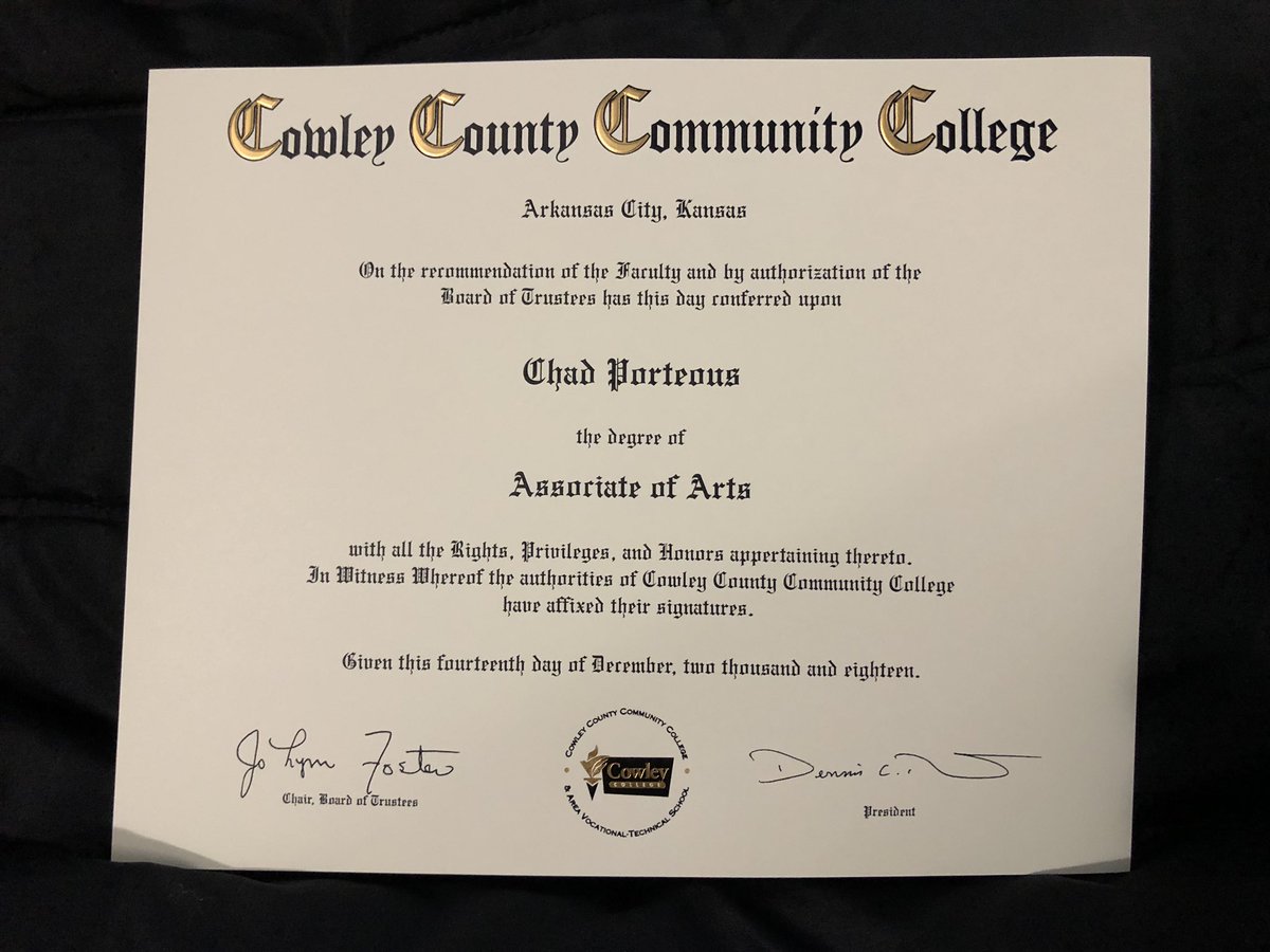 Hooligan_Chad's tweet image. Halfway done on a journey, I never thought I would take. #collegelife #winning