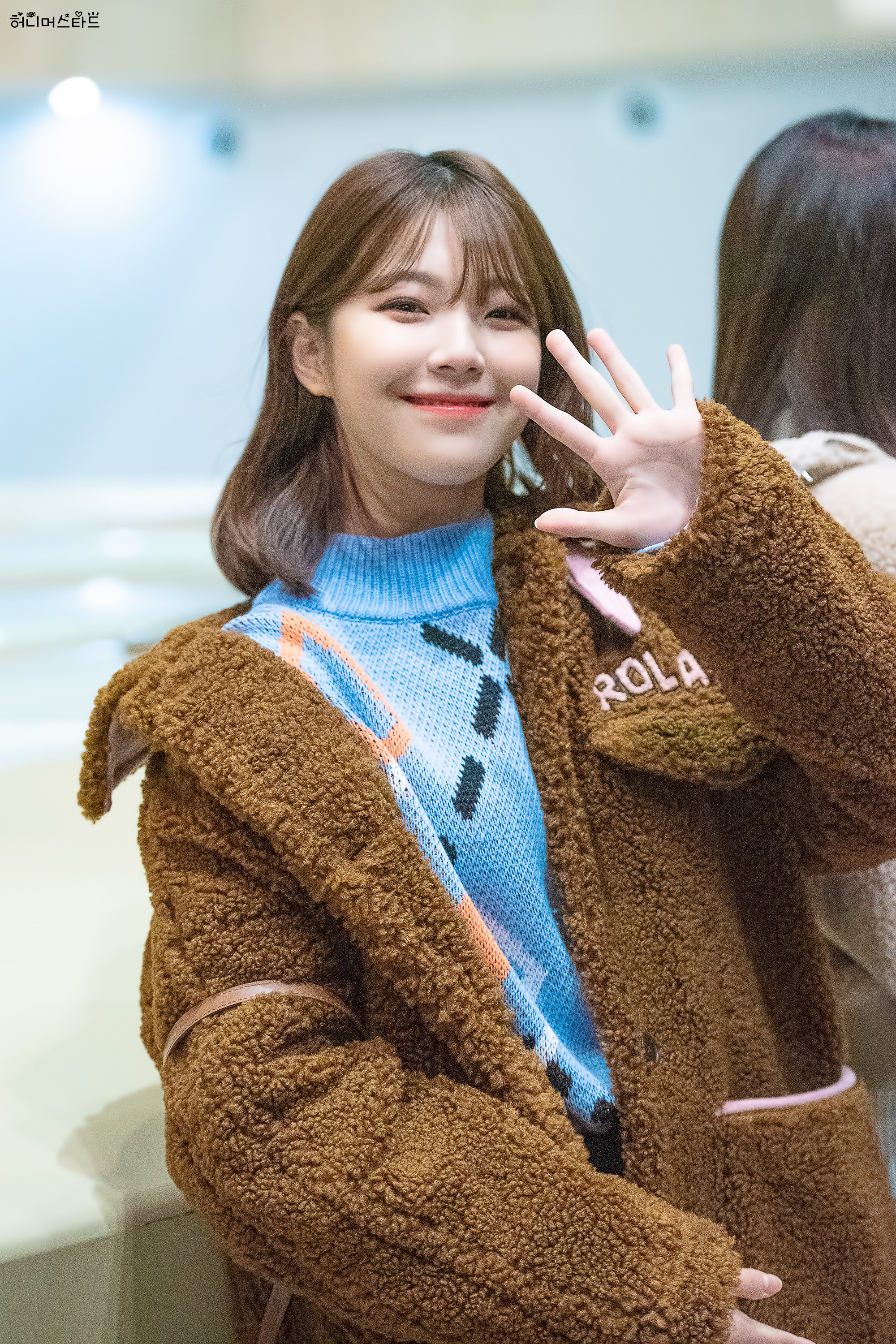 DyDlyTcVAAAJSEJ.jpg:orig