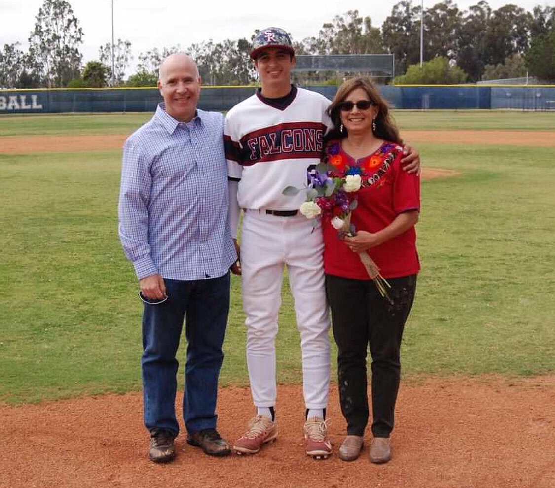 CrushNetworks's tweet photo. Please join us for a memorial service honoring Tom Castiglia’s life on Tuesday, February 5, 2019. 
https://t.co/fLXOIO8NXa https://t.co/BElCuqCNsb