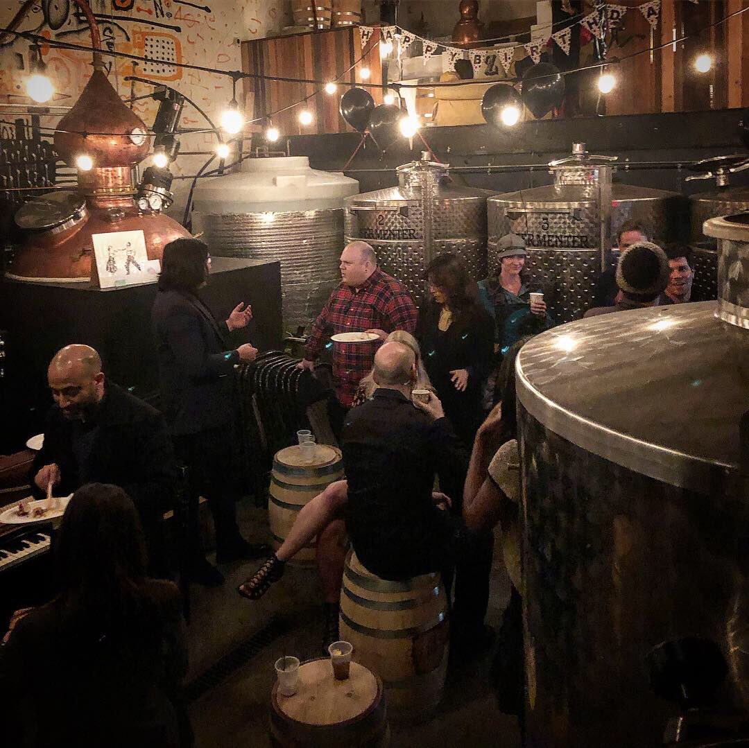 Alley6spirits's tweet photo. Pretty dope night celebrating @levivoelz 🥳 &amp; @lotuseaterdesign 🥃🎹🥁🎸 Thank you to everyone who came out and the amazing performers! ❤️ @sophiepecora @heyfauna @dark___martha 🙌👊🙏
#alley6 #craftdistillery #dopenight #privateevent #fab40 #beaverslastbash #healdsburgdistillery https://t.co/g3tNMkRkMU