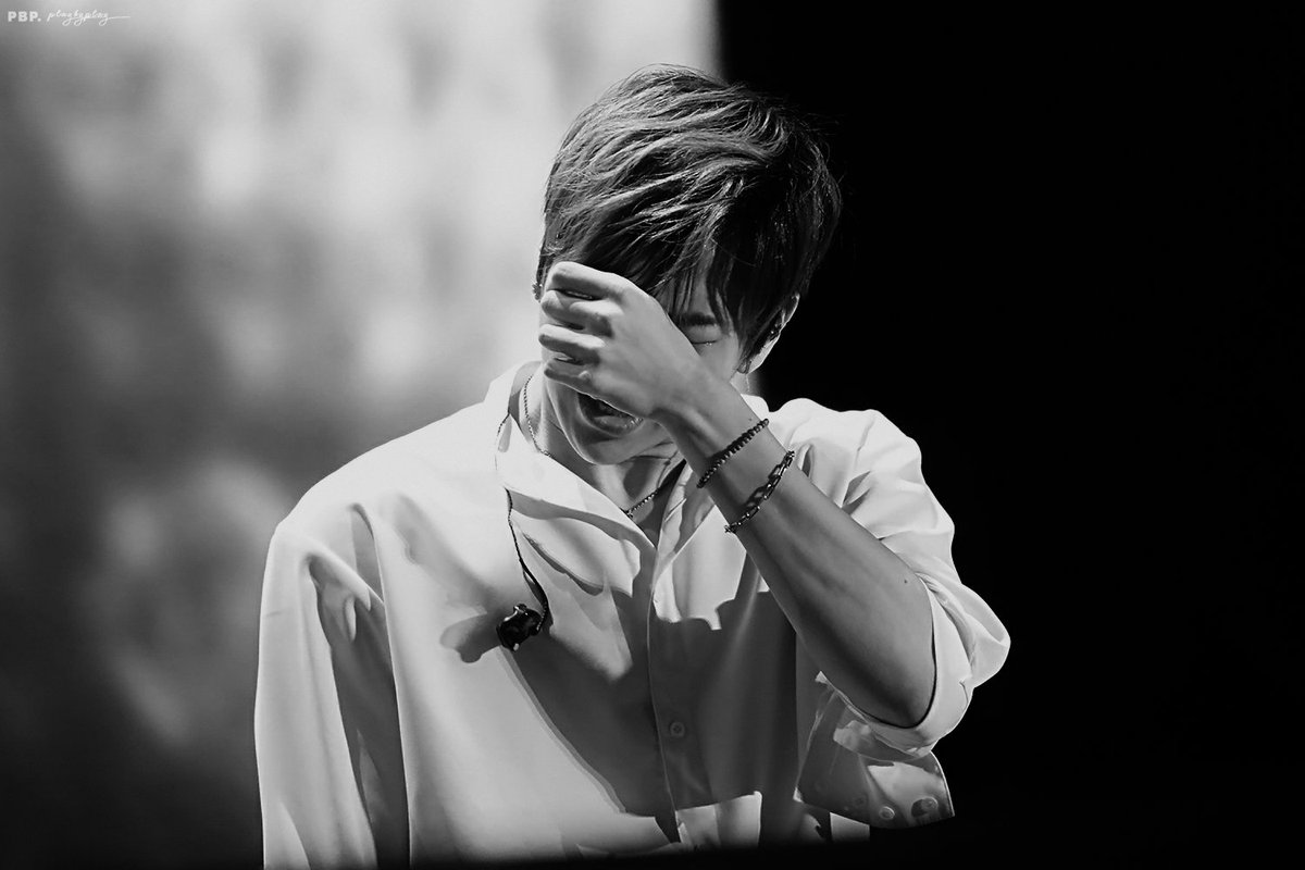 playbyplay1210's tweet photo. you saved me. #강다니엘 https://t.co/7WZdJBXE36