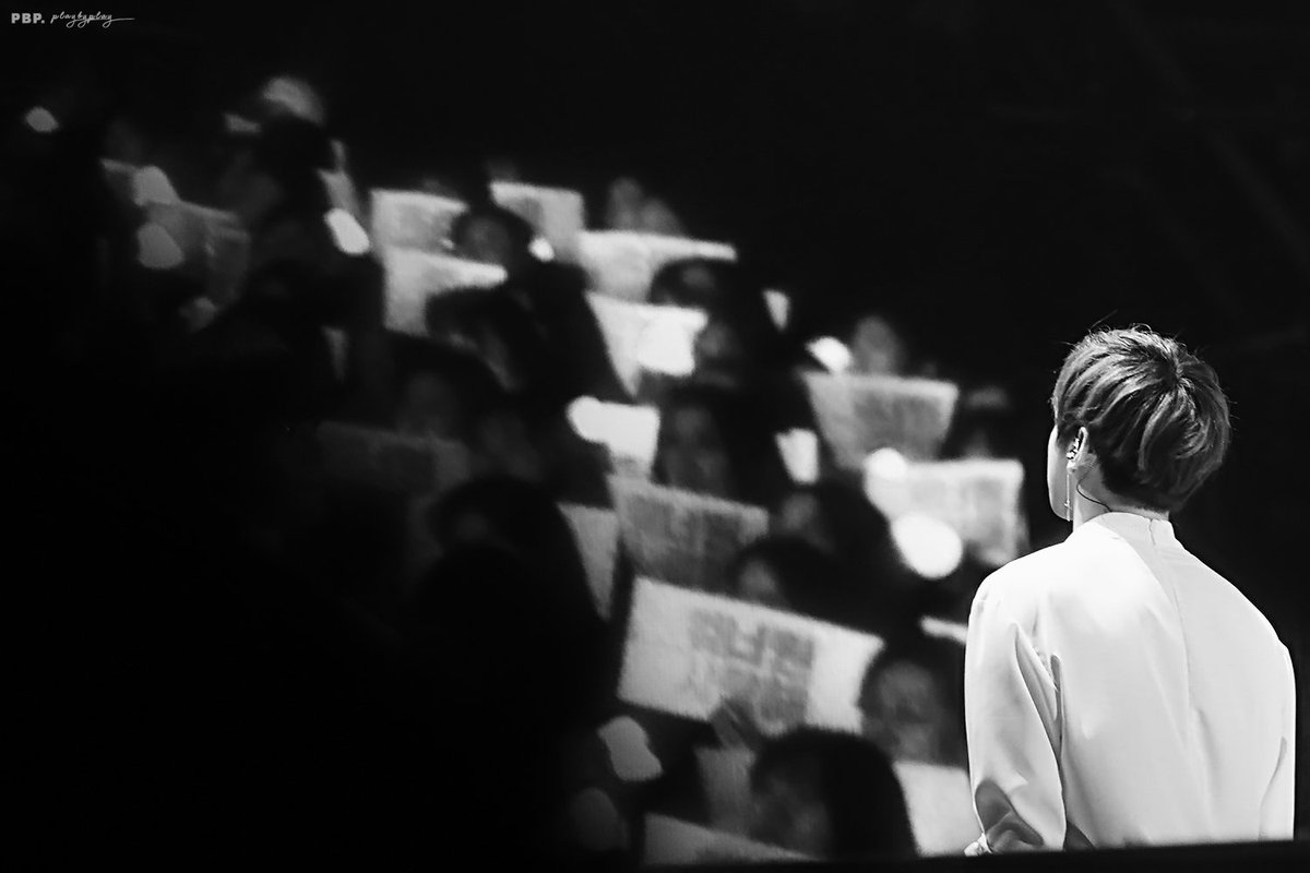 playbyplay1210's tweet photo. you saved me. #강다니엘 https://t.co/7WZdJBXE36