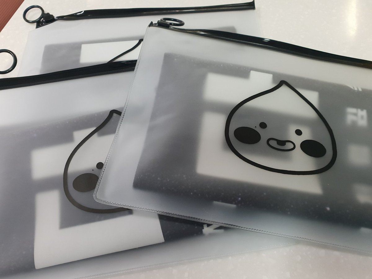 RT이벤트❣3분추첨

다니엘 반사슬로건입니다.
현판이랑 막콘때 한번씩 사용했던
슬로건들이라 나눔하려합니다.
(깨..깨끗..합니다)
착불가능하신분만 참여해주세요😭

당발은 설지나고 7일쯤 할게요!
#다니엘슬로건 #슬로건나눔